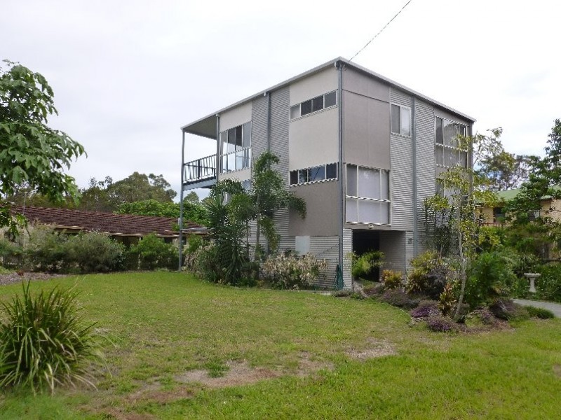 34 EASTBOURNE TERRACE, Macleay Island QLD 4184
