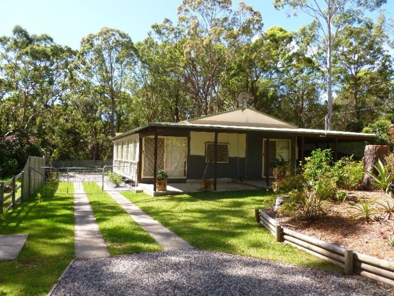 27 NOON-MUCKLE, Macleay Island QLD 4184