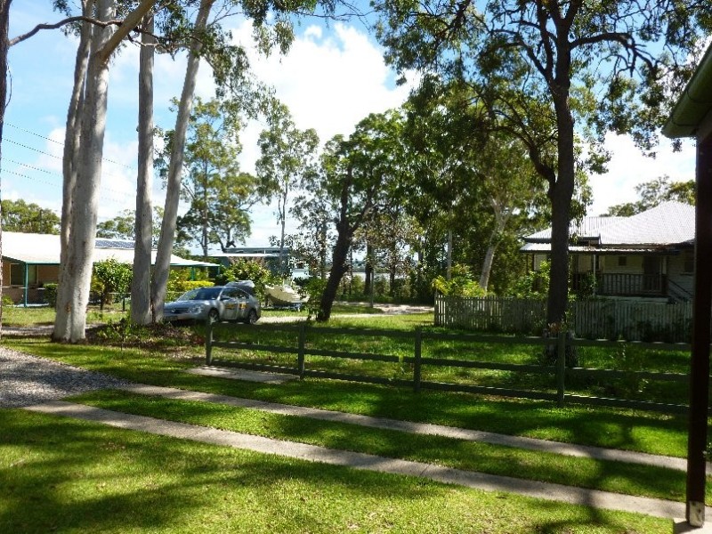 27 NOON-MUCKLE, Macleay Island QLD 4184