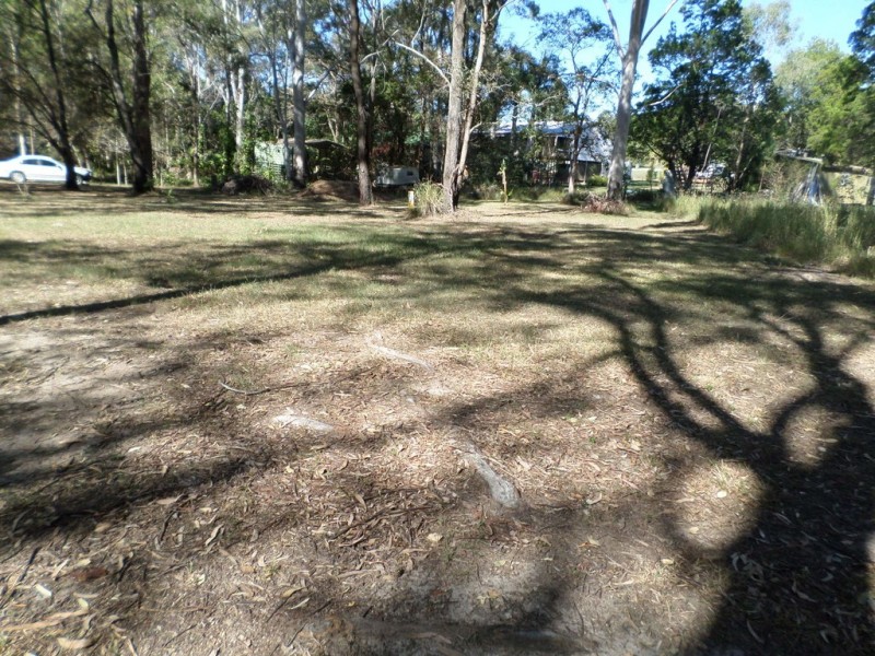 4 WALNUT COURT, Macleay Island QLD 4184