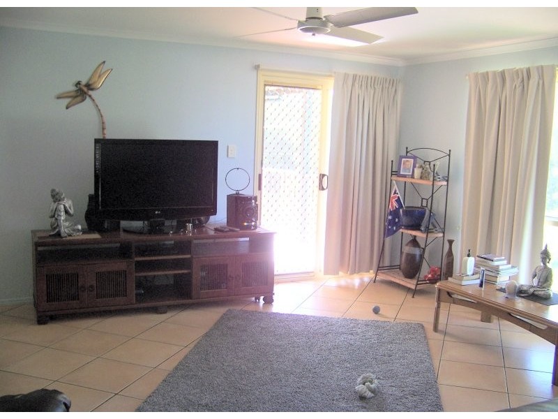 192 Lucas Drive, Lamb Island QLD 4184