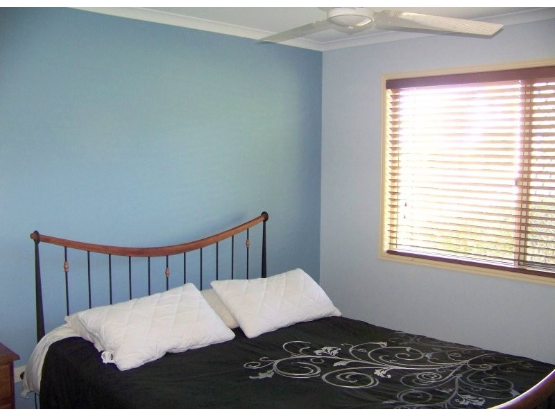 192 Lucas Drive, Lamb Island QLD 4184