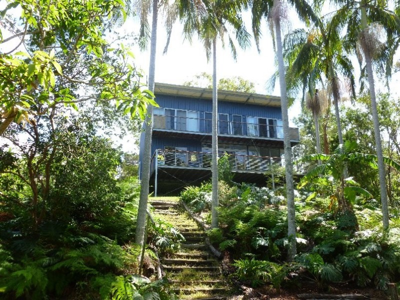 22 COWES STREET, Macleay Island QLD 4184