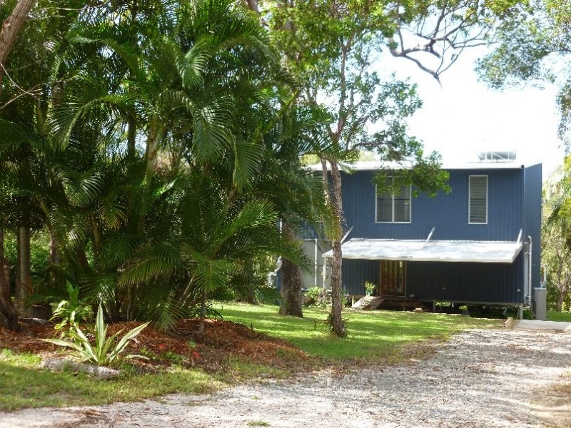 22 COWES STREET, Macleay Island QLD 4184