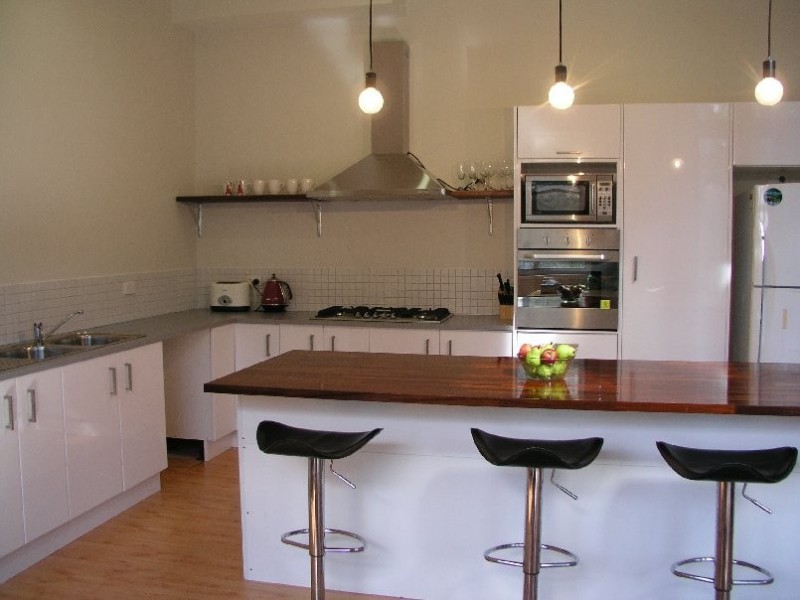 22 COWES STREET, Macleay Island QLD 4184