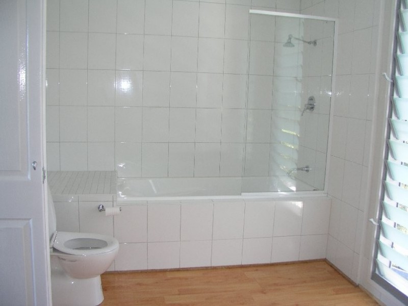 22 COWES STREET, Macleay Island QLD 4184