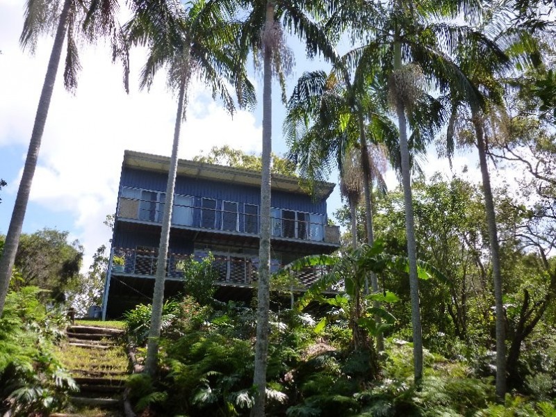 22 COWES STREET, Macleay Island QLD 4184