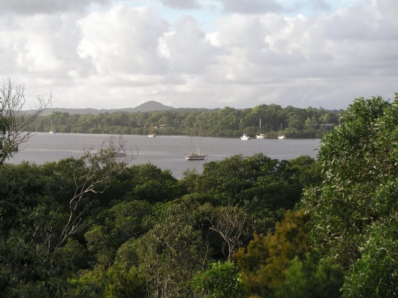 22 COWES STREET, Macleay Island QLD 4184