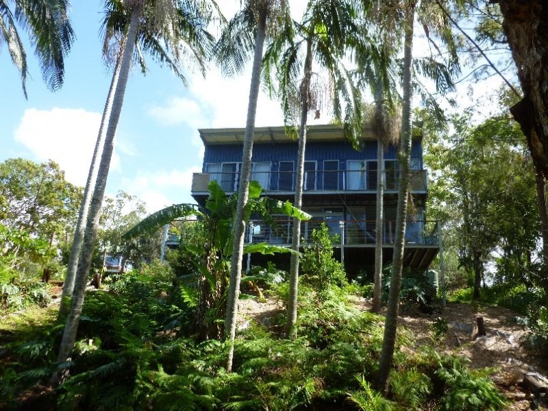 22 COWES STREET, Macleay Island QLD 4184