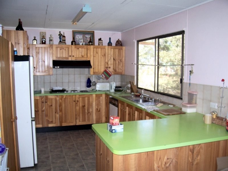 7 DOUBLE BAY ST, Macleay Island QLD 4184