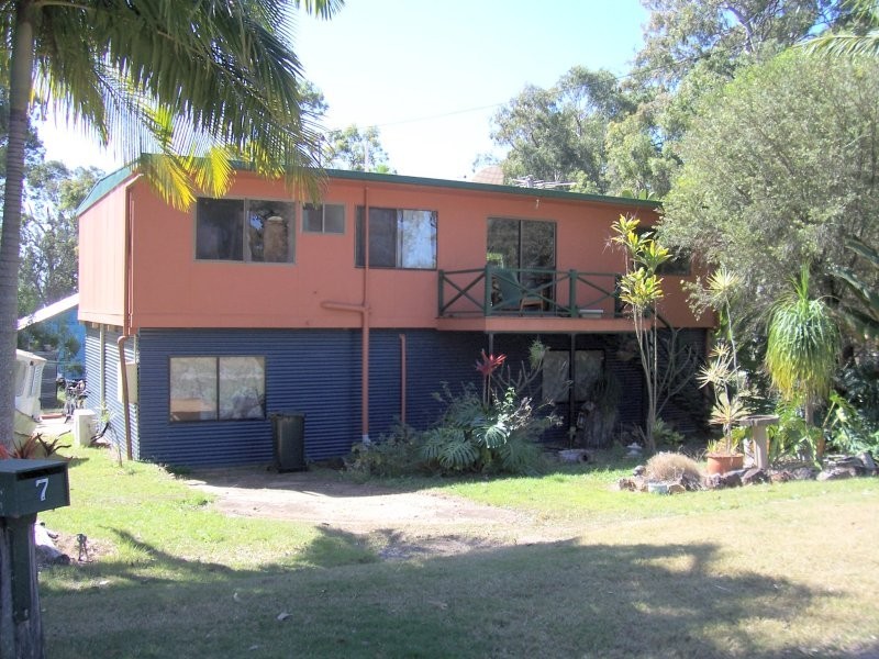 7 DOUBLE BAY ST, Macleay Island QLD 4184