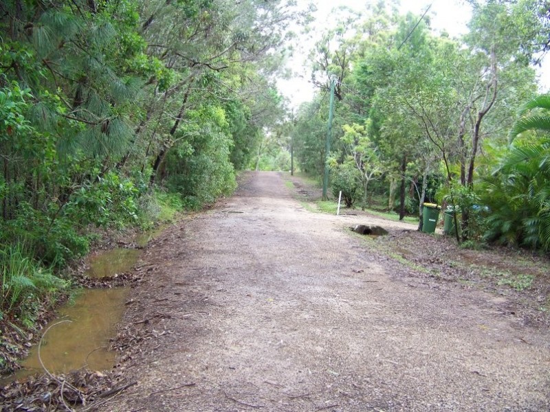 14 FLORA ST, Lamb Island QLD 4184