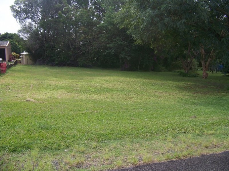 19 Curlew, Macleay Island QLD 4184