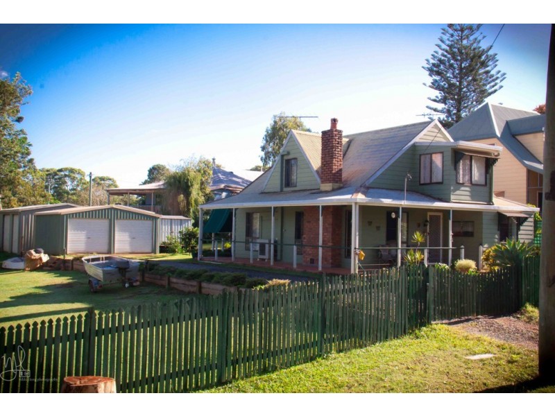 13 MICHAEL, Lamb Island QLD 4184