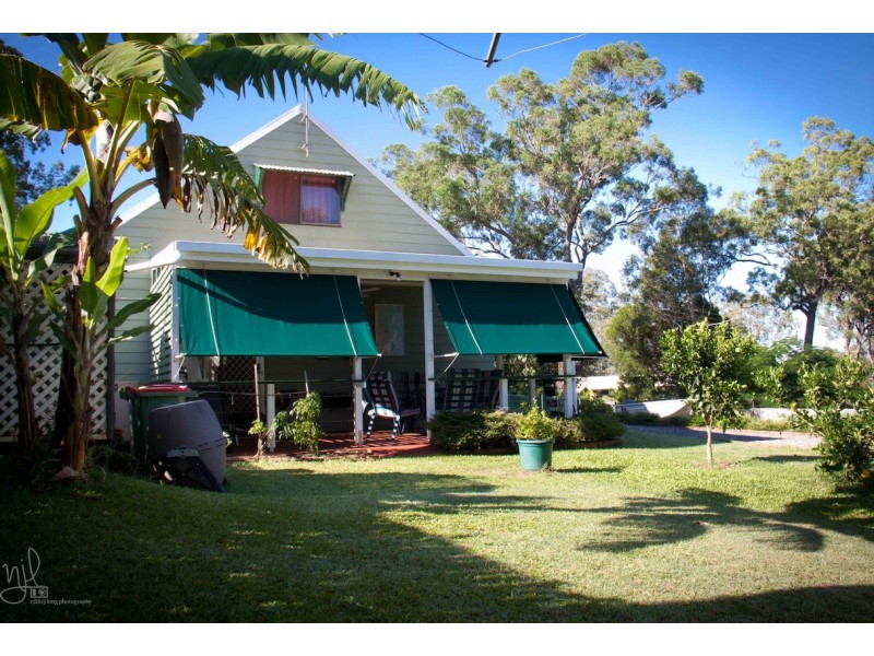 13 MICHAEL, Lamb Island QLD 4184