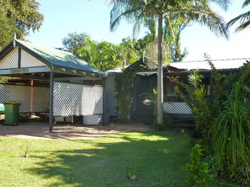 28-30 VINE STREET, Macleay Island QLD 4184