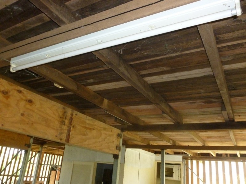 54 CHARLES, Macleay Island QLD 4184