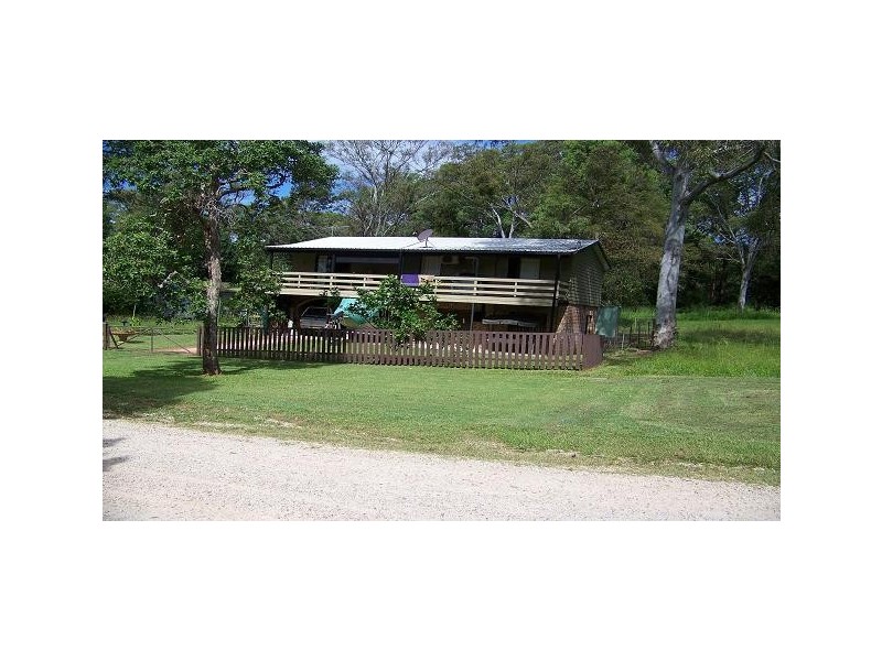 30 PERULPA dr, Lamb Island QLD 4184