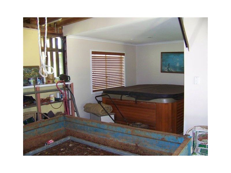 30 PERULPA dr, Lamb Island QLD 4184