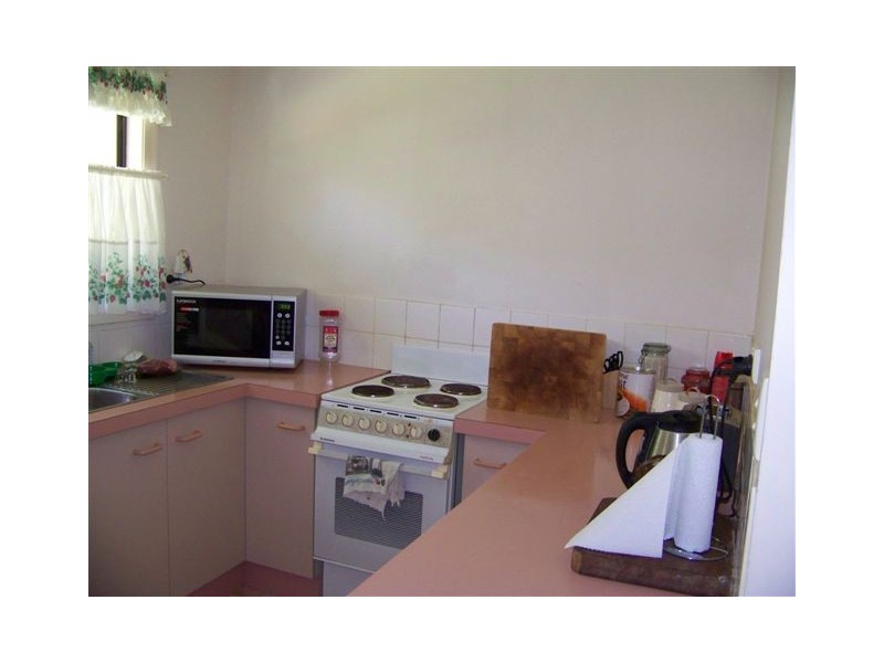 30 PERULPA dr, Lamb Island QLD 4184