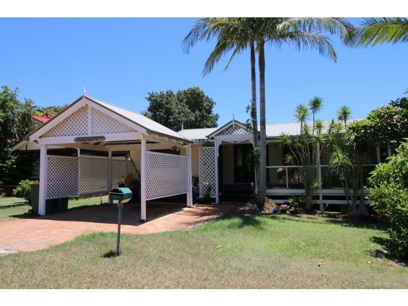 30 VINE STREET, Macleay Island QLD 4184