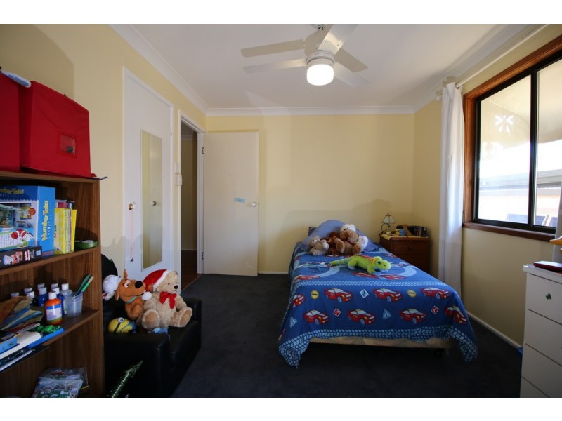 30 VINE STREET, Macleay Island QLD 4184