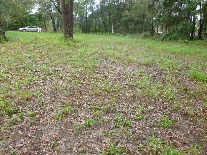 13 COAST RD, Macleay Island QLD 4184