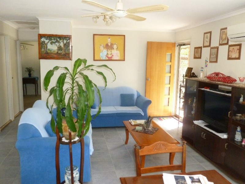 4 LOWTHER ST, Russell Island QLD 4184