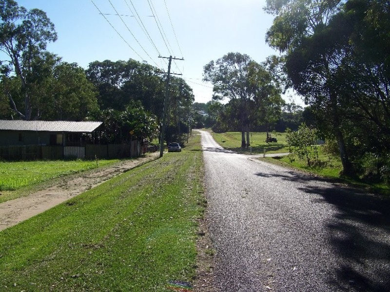 128 LUCAS DR, Lamb Island QLD 4184