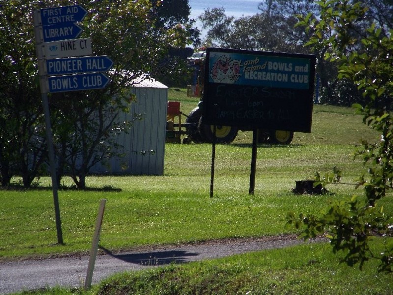 128 LUCAS DR, Lamb Island QLD 4184