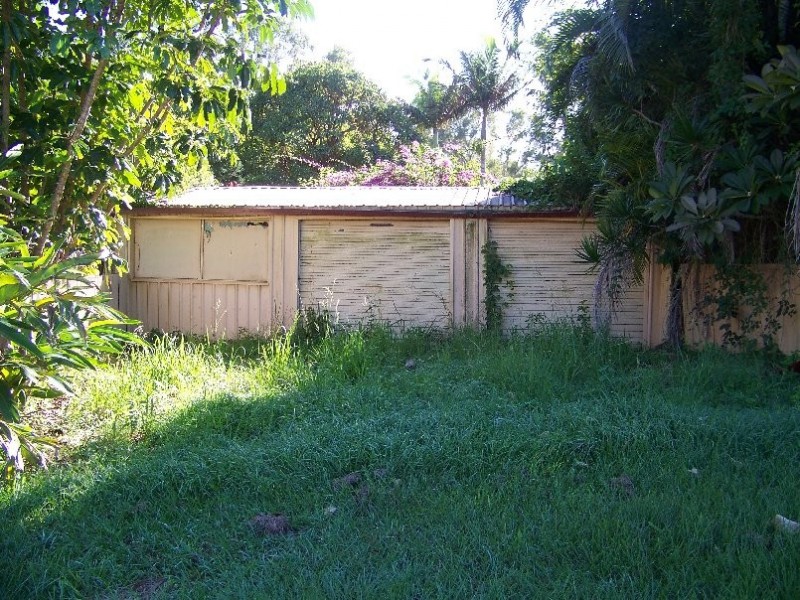 135 – 137 LUCAS DR, Lamb Island QLD 4184