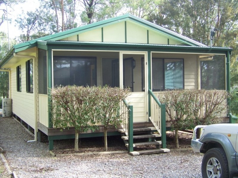 15 Allambie Street, Macleay Island QLD 4184