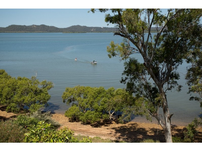 40 RESTHAVEN dr, Lamb Island QLD 4184
