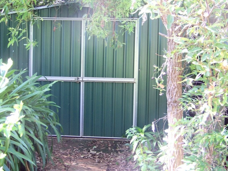 52 TINA av, Lamb Island QLD 4184
