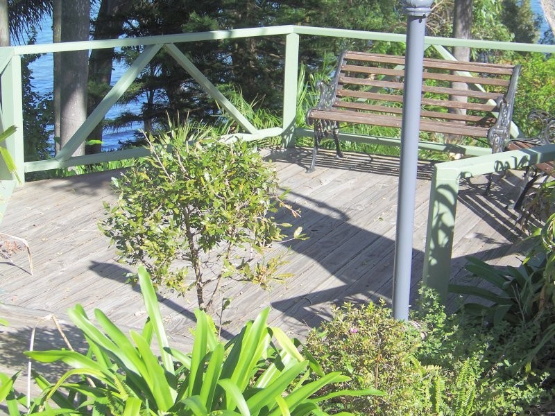 52 TINA av, Lamb Island QLD 4184