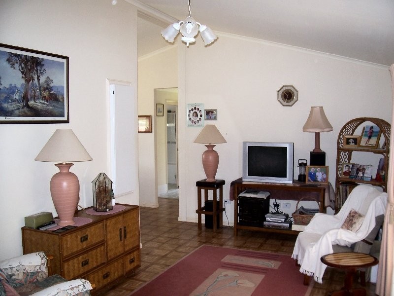 19 ALKIRA STREET, Macleay Island QLD 4184