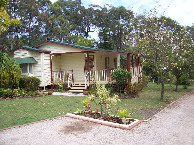 19 ALKIRA STREET, Macleay Island QLD 4184