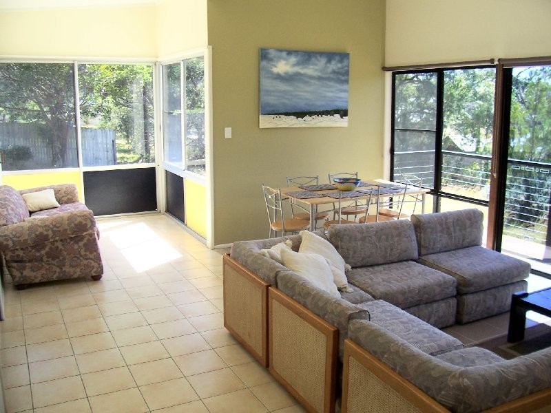 23 OOMOOL STREET, Macleay Island QLD 4184
