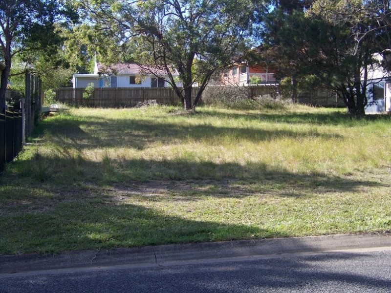 23 Hastings Terrace, Macleay Island QLD 4184