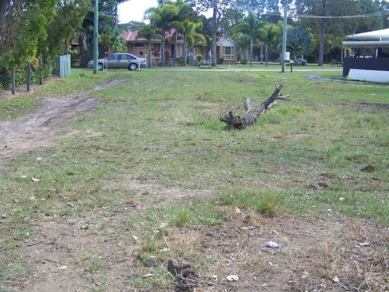 30 Mango Crescent, Macleay Island QLD 4184