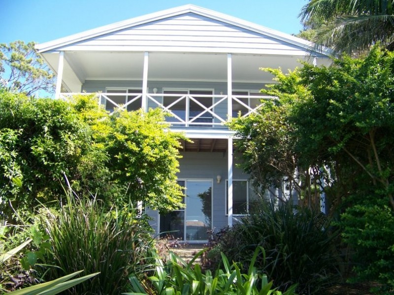 5 Golden Sands Blvd, Macleay Island QLD 4184