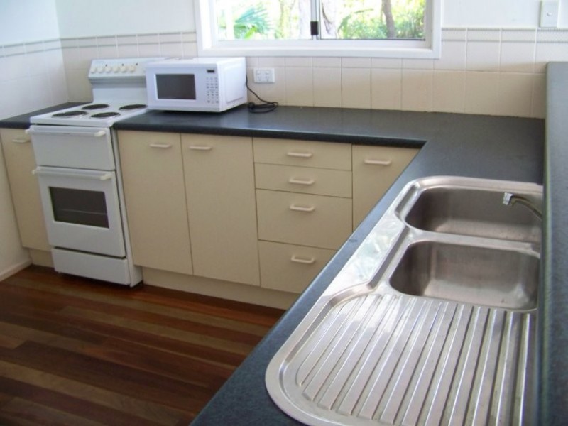 5 Golden Sands Blvd, Macleay Island QLD 4184