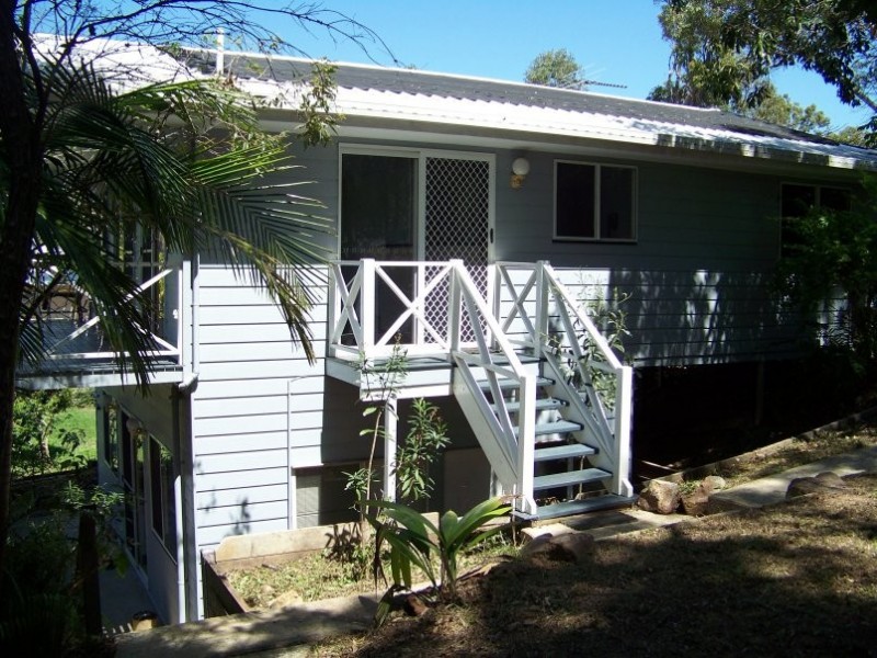 5 Golden Sands Blvd, Macleay Island QLD 4184