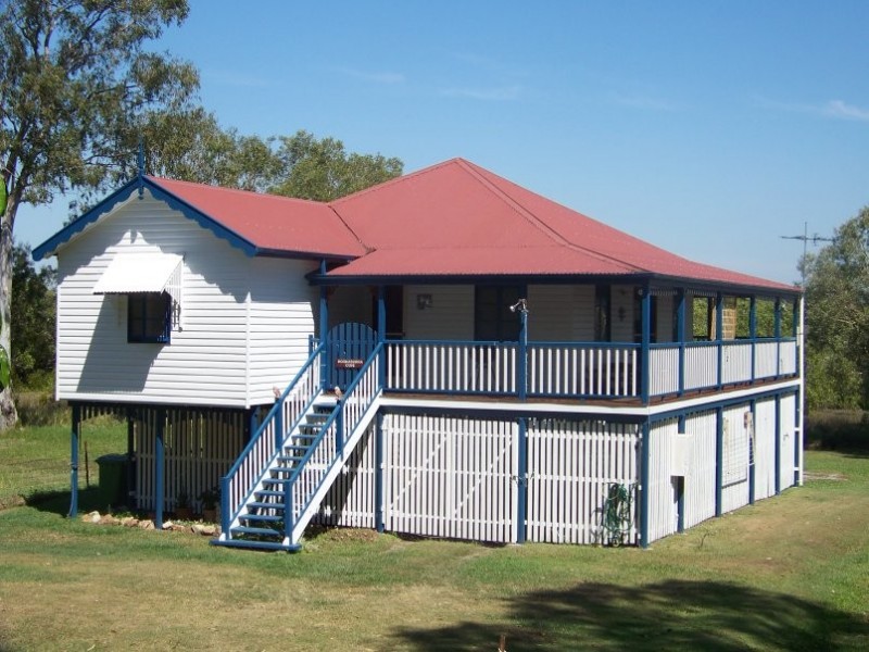 48 Charles Terrace, Macleay Island QLD 4184