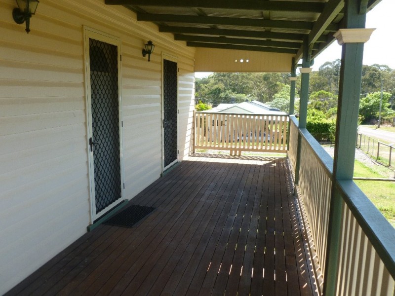 33 LONICERA  STREET, Macleay Island QLD 4184