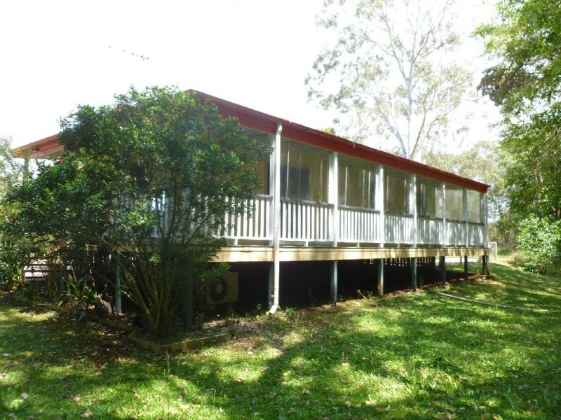 9 Thomas St, Macleay Island QLD 4184