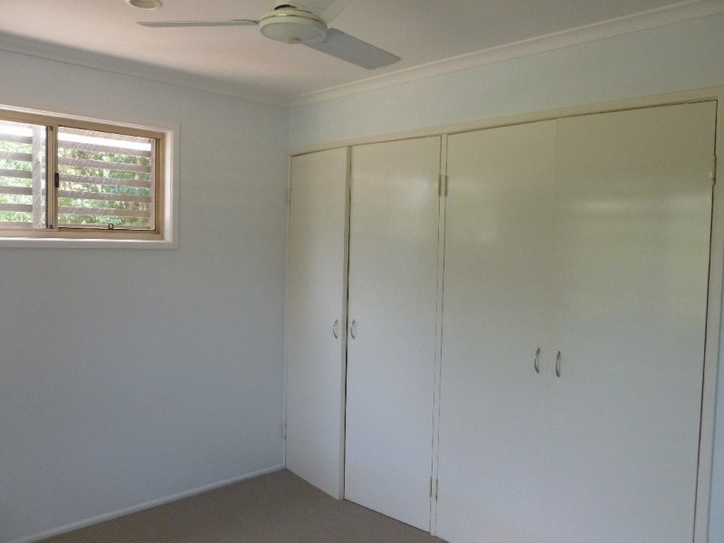 9 Thomas St, Macleay Island QLD 4184