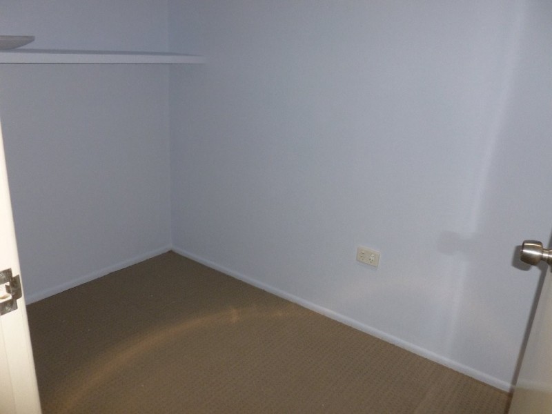 9 Thomas St, Macleay Island QLD 4184