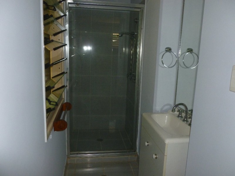 9 Thomas St, Macleay Island QLD 4184