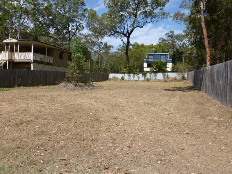 10 ATTUNGA ST, Macleay Island QLD 4184